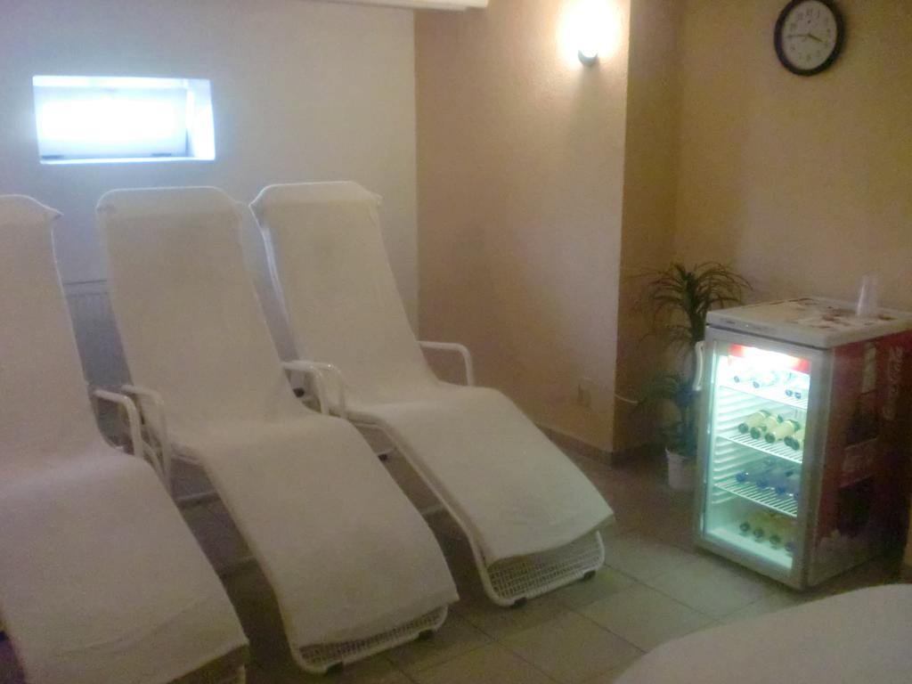 Hotel & Restaurant "Zum Firstenstein" Konigshain المظهر الخارجي الصورة