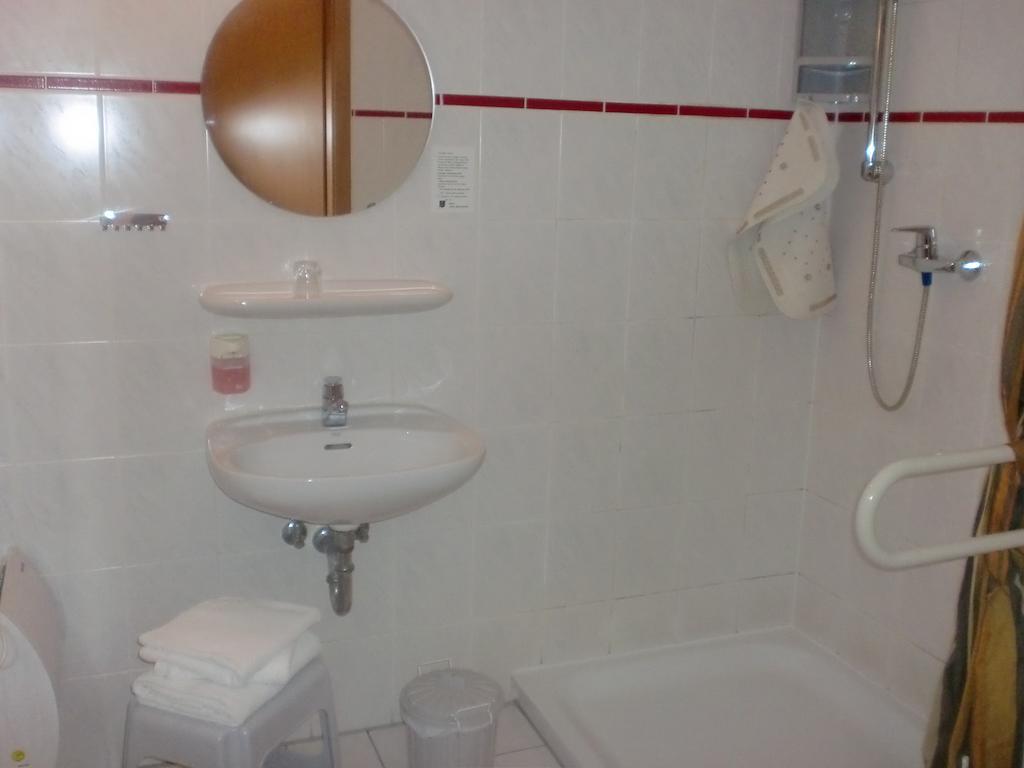 Hotel & Restaurant "Zum Firstenstein" Konigshain المظهر الخارجي الصورة