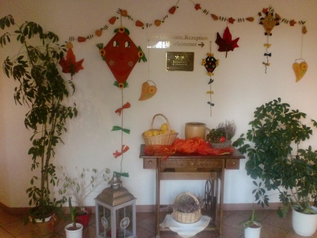Hotel & Restaurant "Zum Firstenstein" Konigshain المظهر الخارجي الصورة