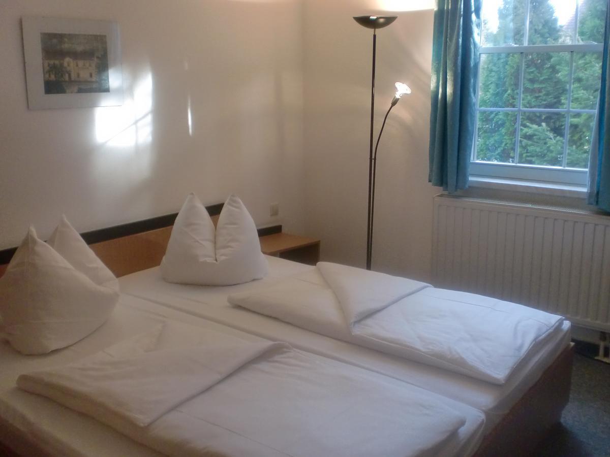 Hotel & Restaurant "Zum Firstenstein" Konigshain المظهر الخارجي الصورة