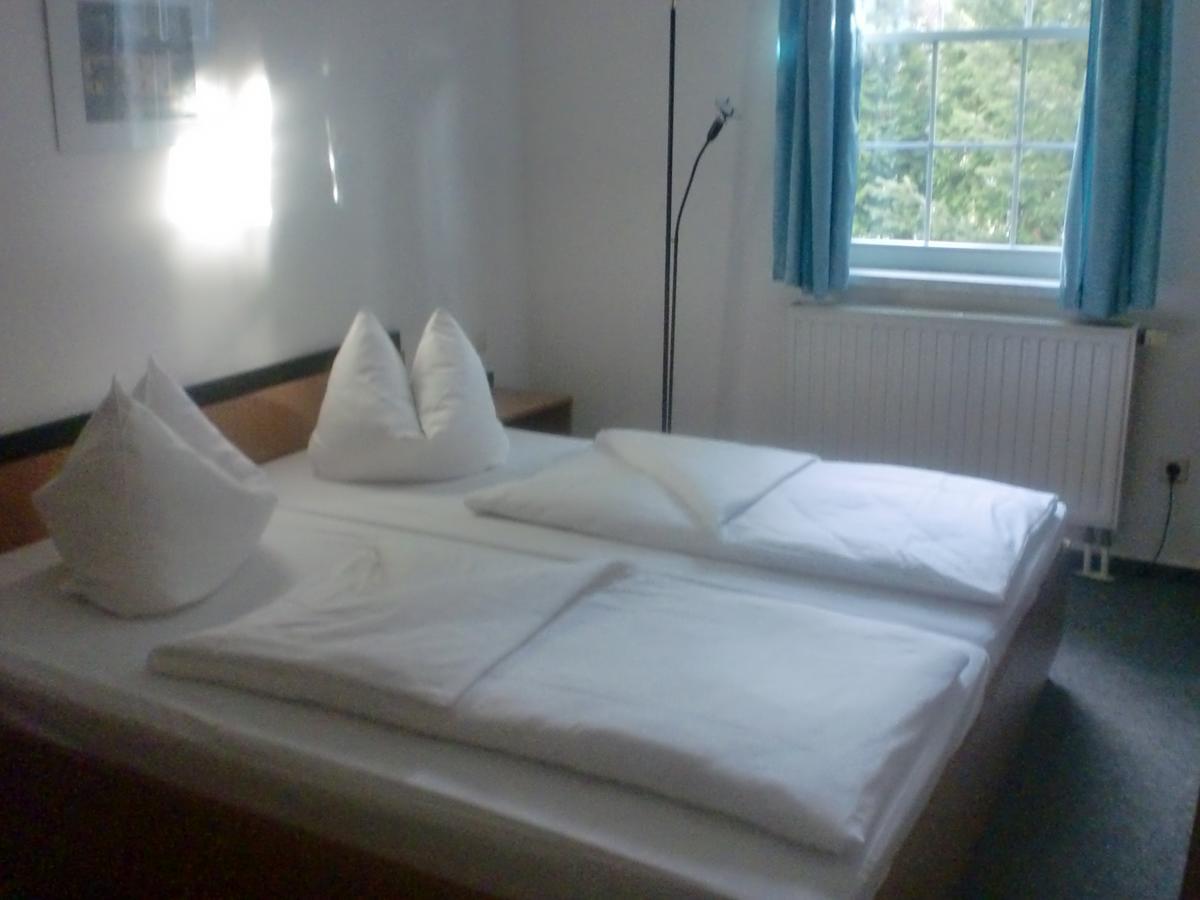 Hotel & Restaurant "Zum Firstenstein" Konigshain المظهر الخارجي الصورة